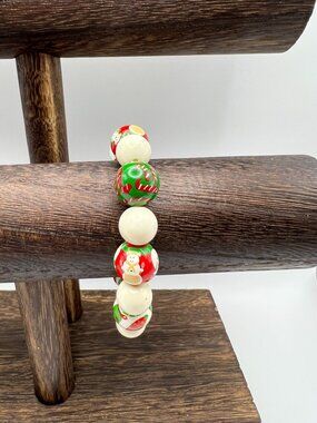 Christmas-Themed Stretch Beaded Bracelet With Holiday Prints Red & Green